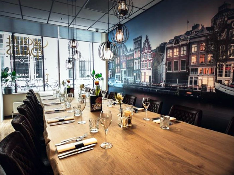 Authentieke sfeer bij Het Groene Paleis Amsterdam – perfecte setting voor moorddiner en teamuitje