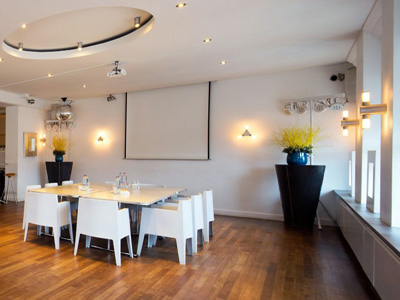 Venlo – moorddiner in Café Restaurant Central voor teambuilding, personeelsfeest en groepsuitje