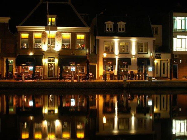 Alphen aan de Rijn Historisch centrum – ideale setting voor groepsspel, familiefeest en spannend moorddiner