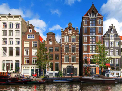 Dinerspel in Amsterdam met boeiend verhaal en gezellige interactie