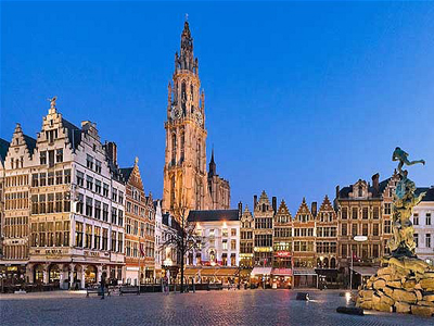 Beleef een moordspel in Antwerpen tijdens een stijlvol diner met je groep
